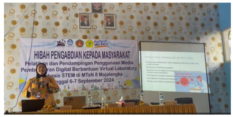 Publikasi Pelatihan pembuatan media pembelajaran Virtual Lab